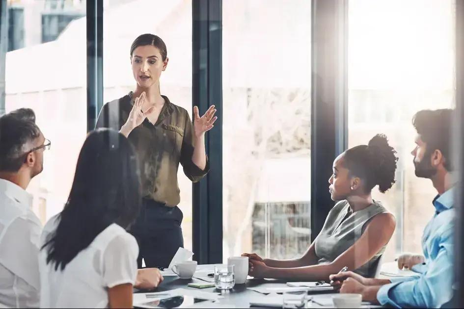 5 Dicas Essenciais para Entrar em uma Indústria de Crescimento