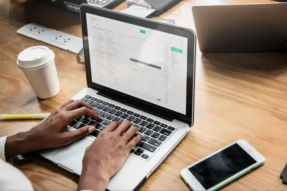 Invista em Email Profissional Vitalício por Apenas $29,99