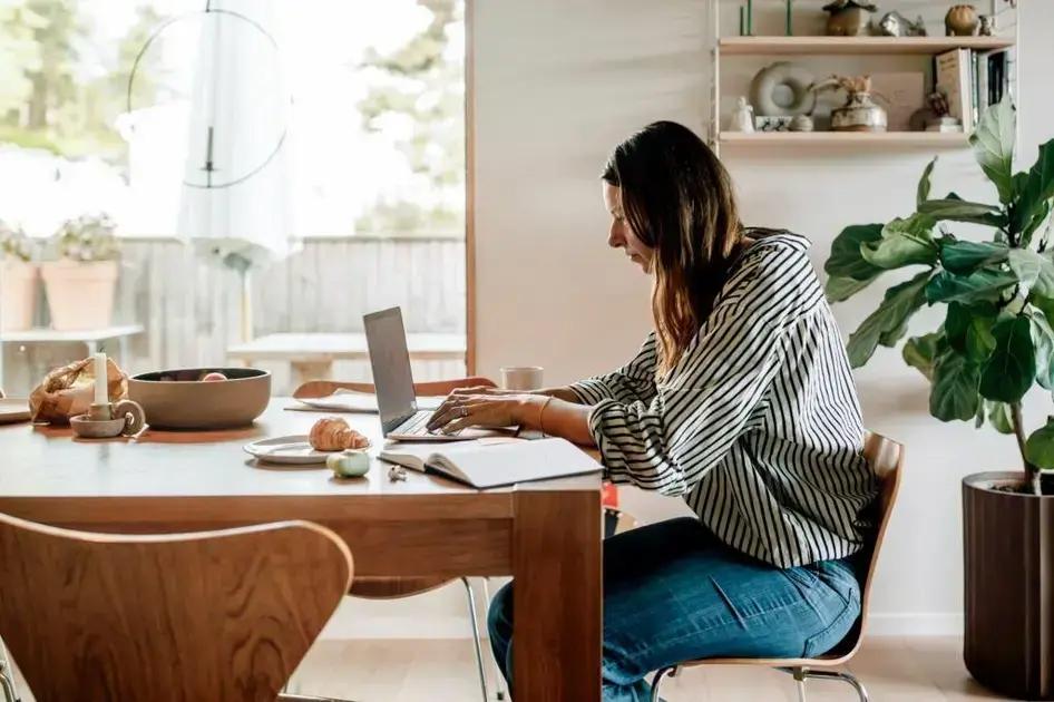 Como Freelancers Podem Atrair Clientes Sem Precisar Perseguir