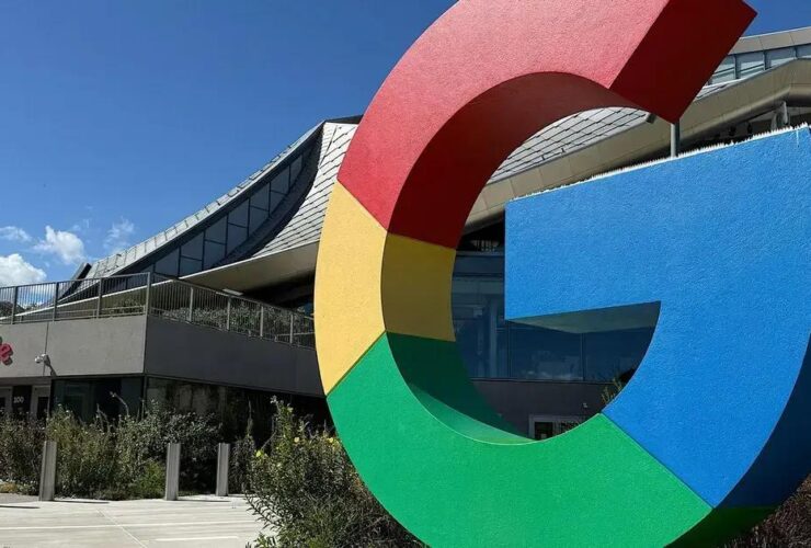 Google ajusta rankings para priorizar vídeos e fóruns