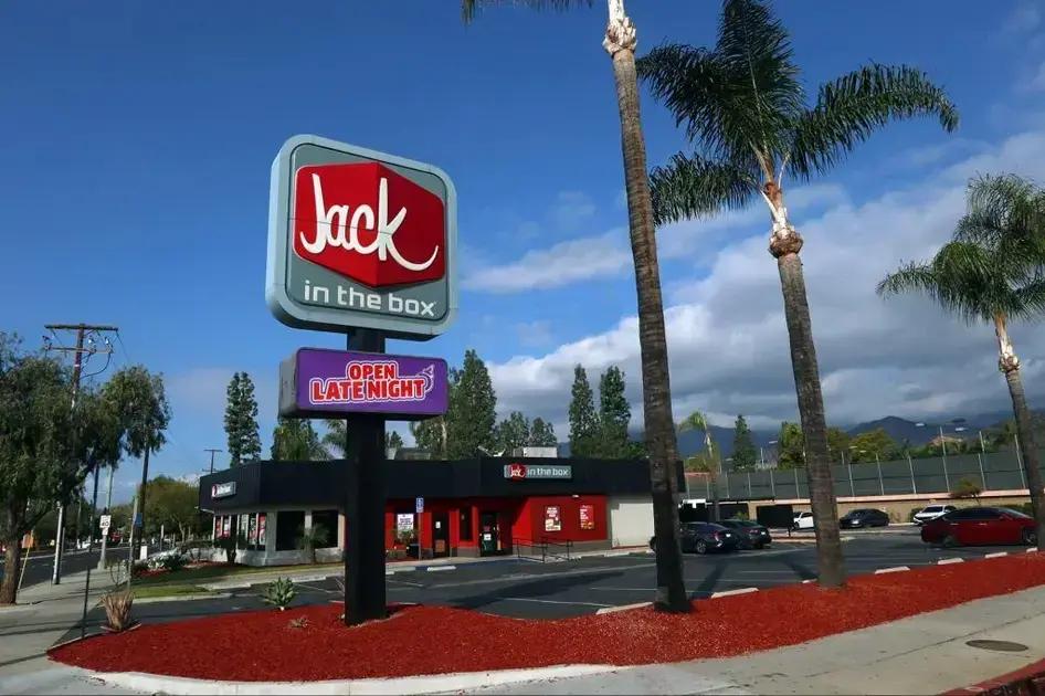 Jack in the Box vende Del Taco por US$ 115 milhões e muda estratégia